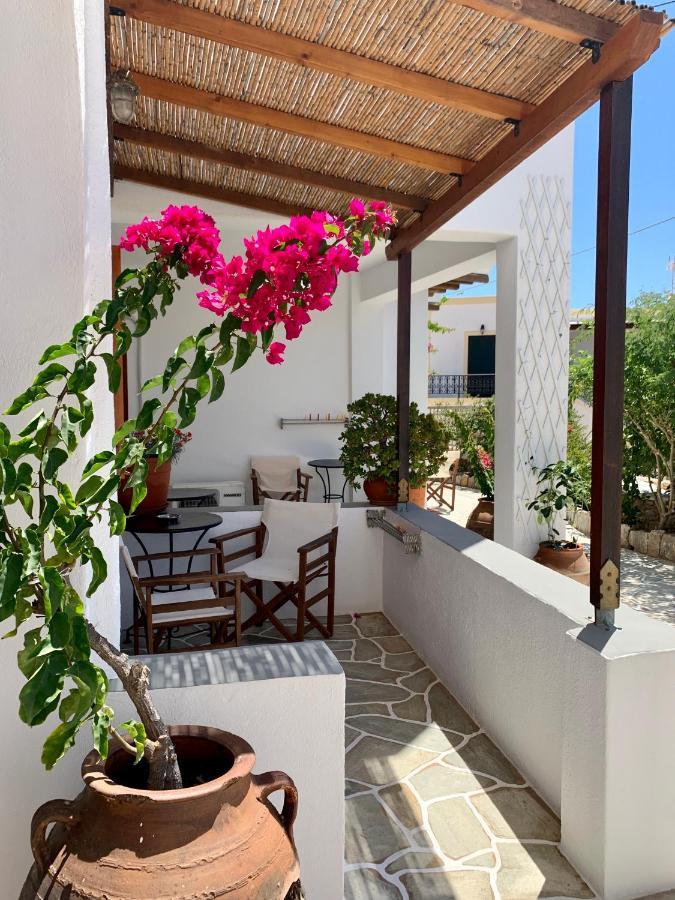 Antheia Hotel Folegandros Town Exterior photo